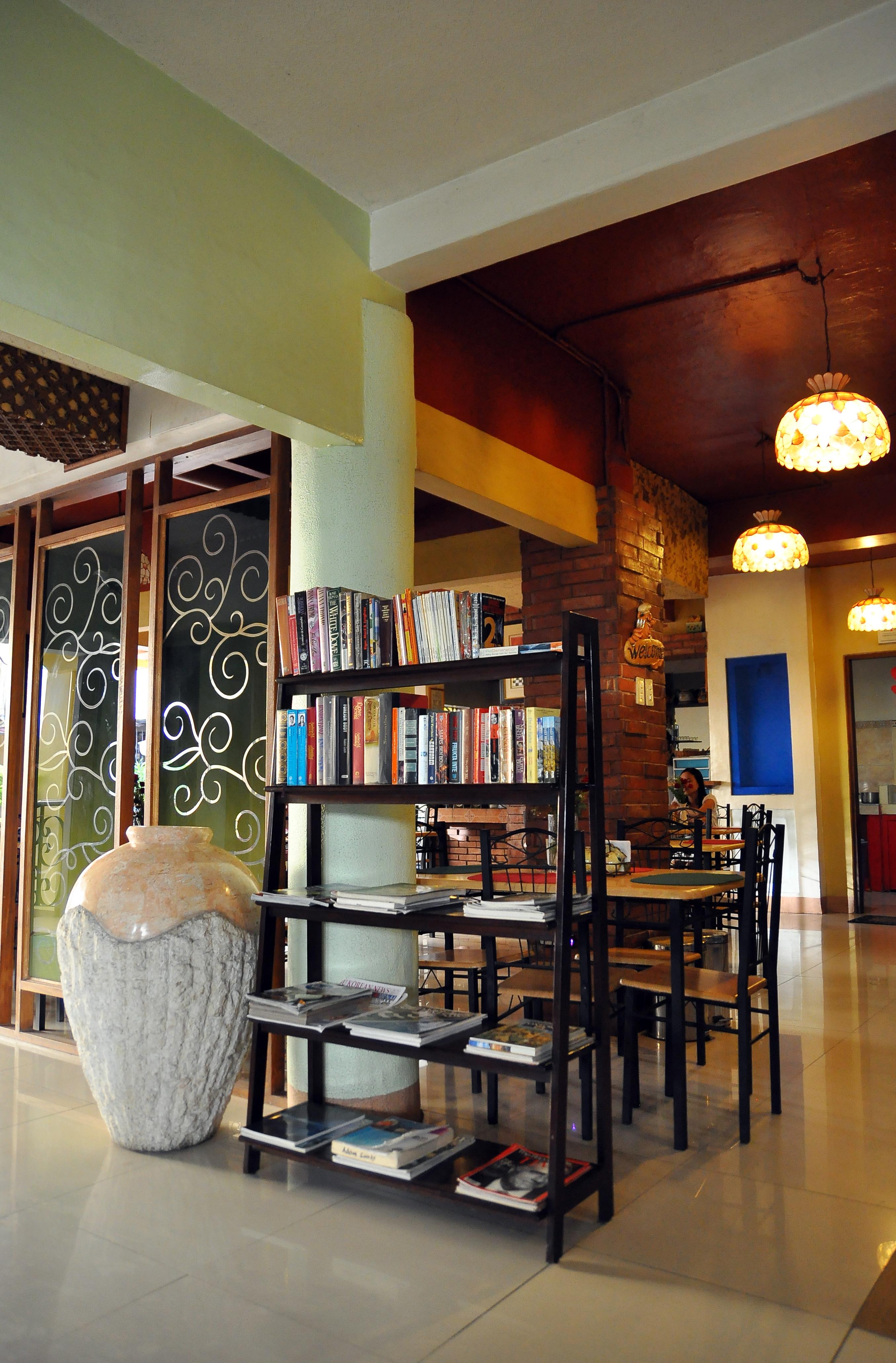 Pacific Pensionne Cebu Exterior photo